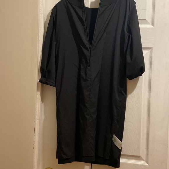 Tibi - Picture 9 of 13